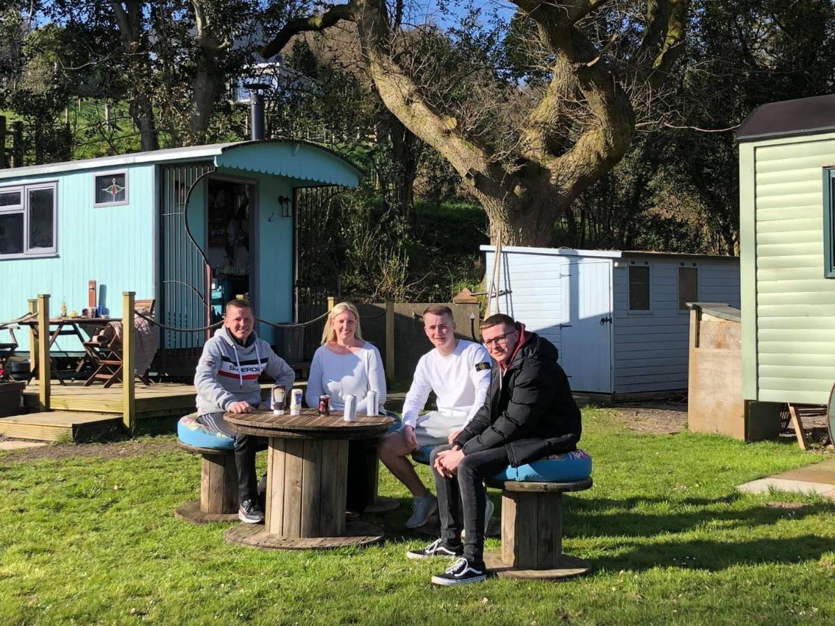 Appartamento Bronllys Farm Coastal Self-Catering Llanelli Esterno foto