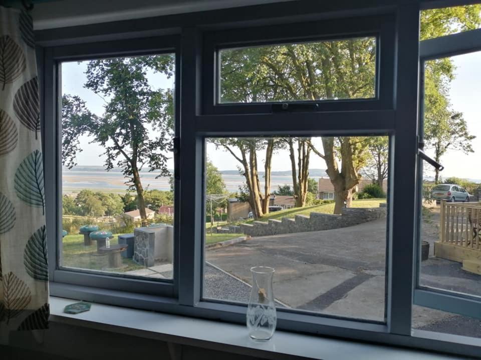 Appartamento Bronllys Farm Coastal Self-Catering Llanelli Esterno foto